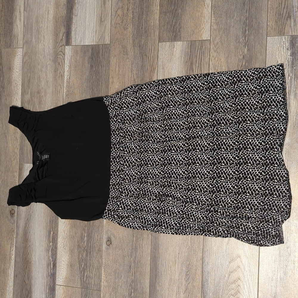 Apostrophe black and spotted dress